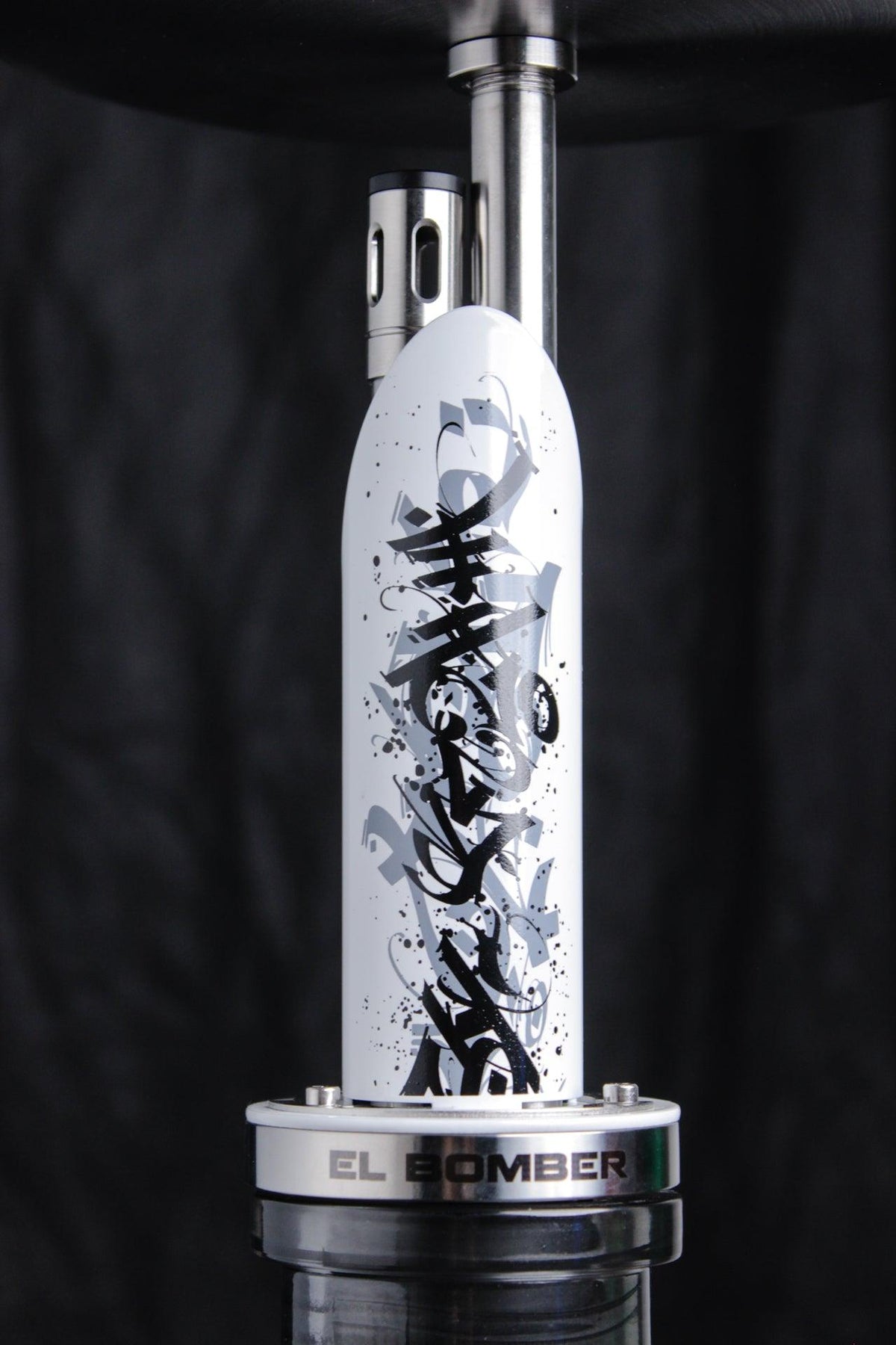 Vodní dýmka - El Bomber Igla Calligraphy - Izzy Smoke